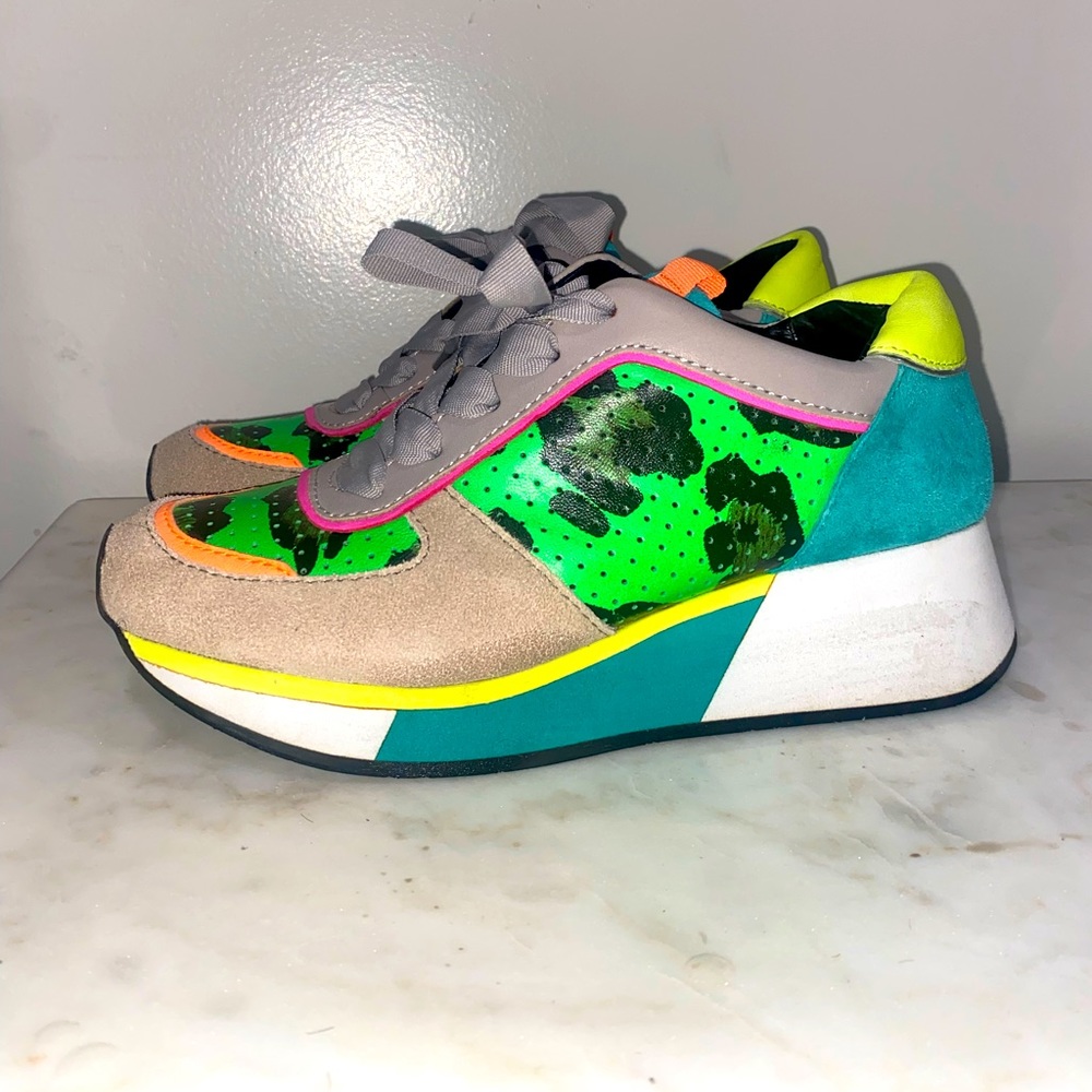 Donald J Pliner Sneakers Prea